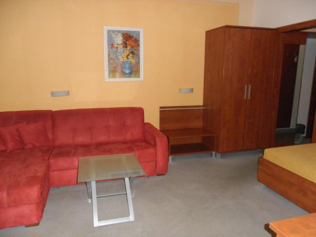 Red Deer Hotel Brezno Exterior foto